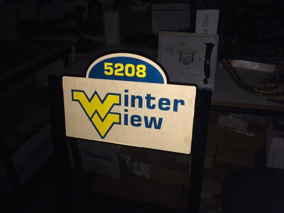 Monument sign — 5208 Winter View